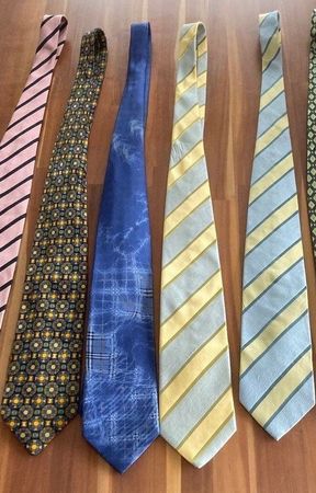 4 Kravatten , Brioni, Hugo Boss, Roberto Cavalli