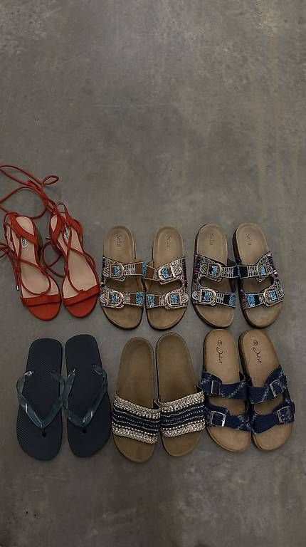 Scarpe da donna: Diverse Sandalen Sommer – Usato da Effretikon venduto da lil_vgd5
