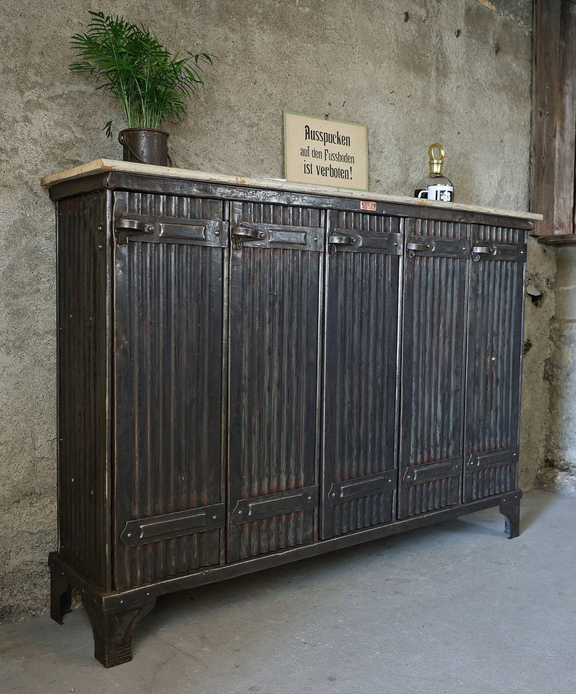 Cassettiere: Strafor Kommode / Sideboard / Vorratsschrank / Spind – Usato da Birrwil venduto da brandschatz_birrwil 8
