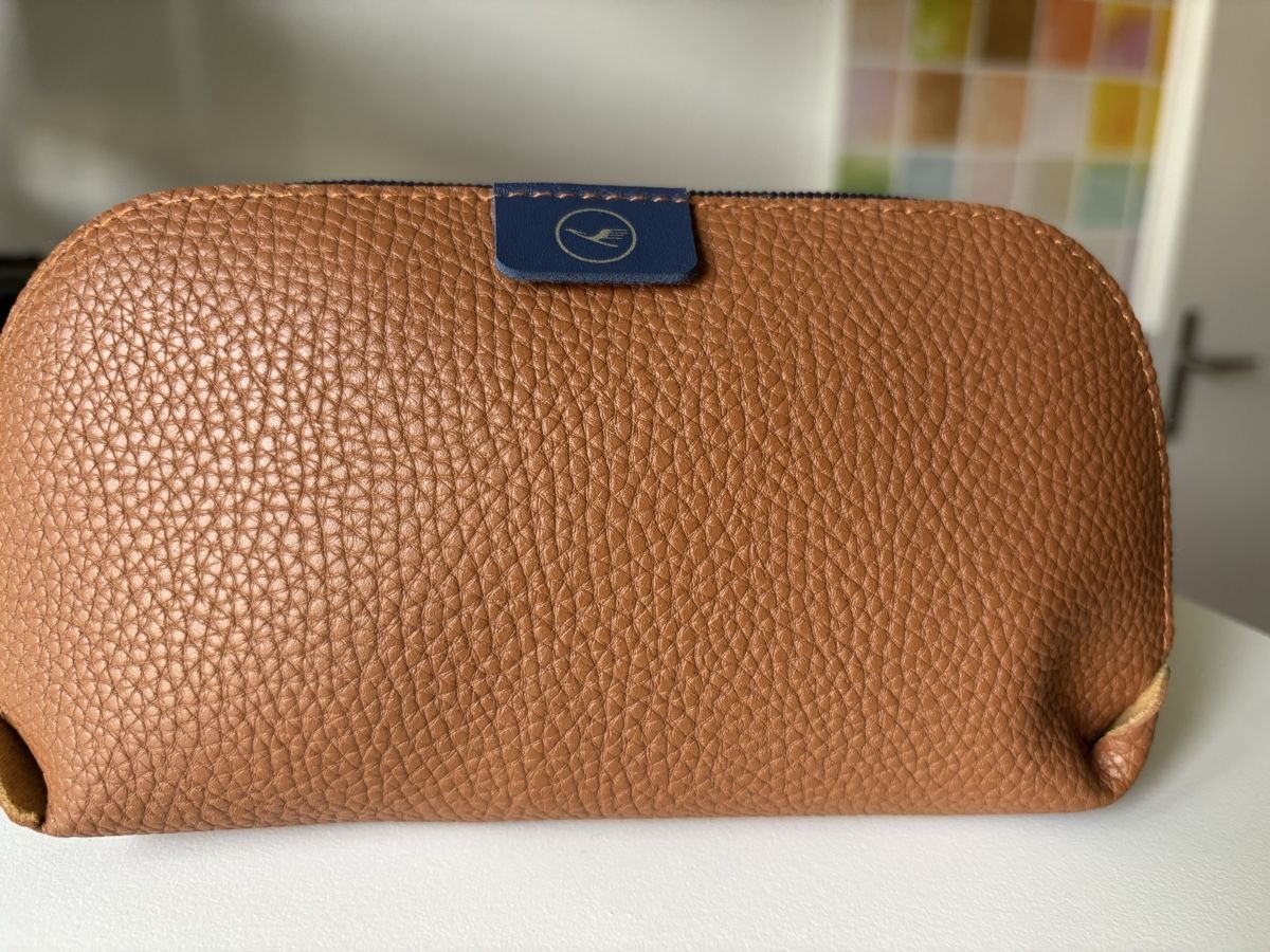 Trousses de maquillage: Lufthansa Business Class Amenity Kit – D'occasion à Köniz par DrTii 2