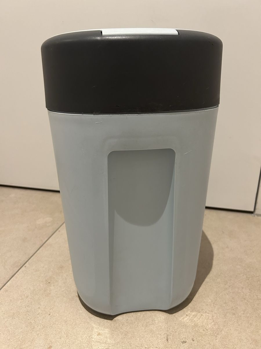 Tommee Tippee Poubelles: Tommee Tippee Twist and Click – D'occasion à Tenero par Laura-Pedu