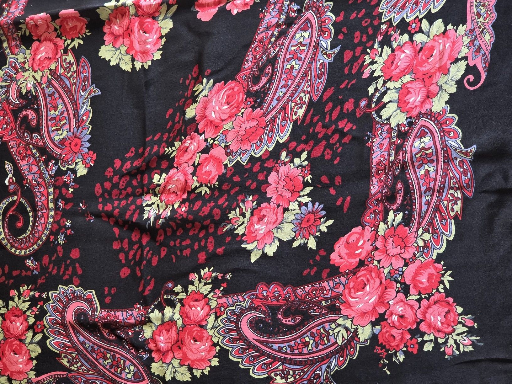 Foulard & Sciarpe: Seidenfoulard, 86 x 86 cm – Nuovo e nell'imballaggio originale da Frauenfeld venduto da Schenken-mit-Herz 1