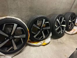 Nissan Alufelgen mit Michelin Reifen gebraucht 4 Stück