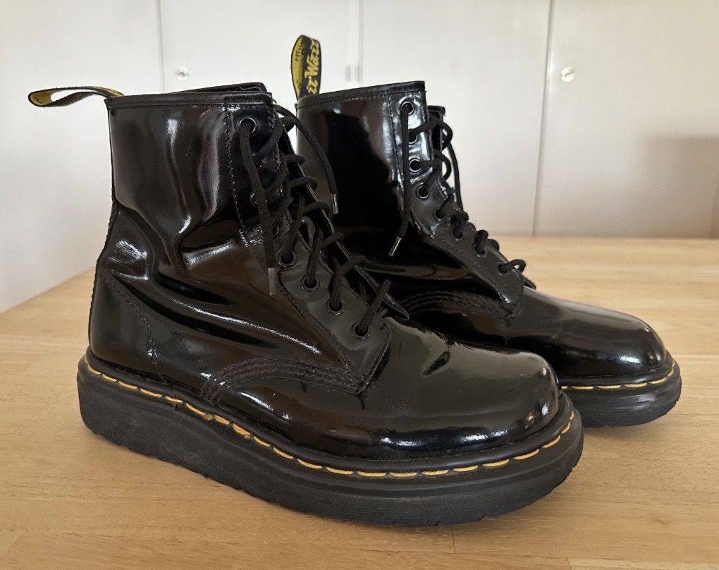 Dr. Martens Scarpe da donna: Dr. Martens Stiefel schwarz Grösse 41 – Usato da St. Gallen venduto da Cocobello1892