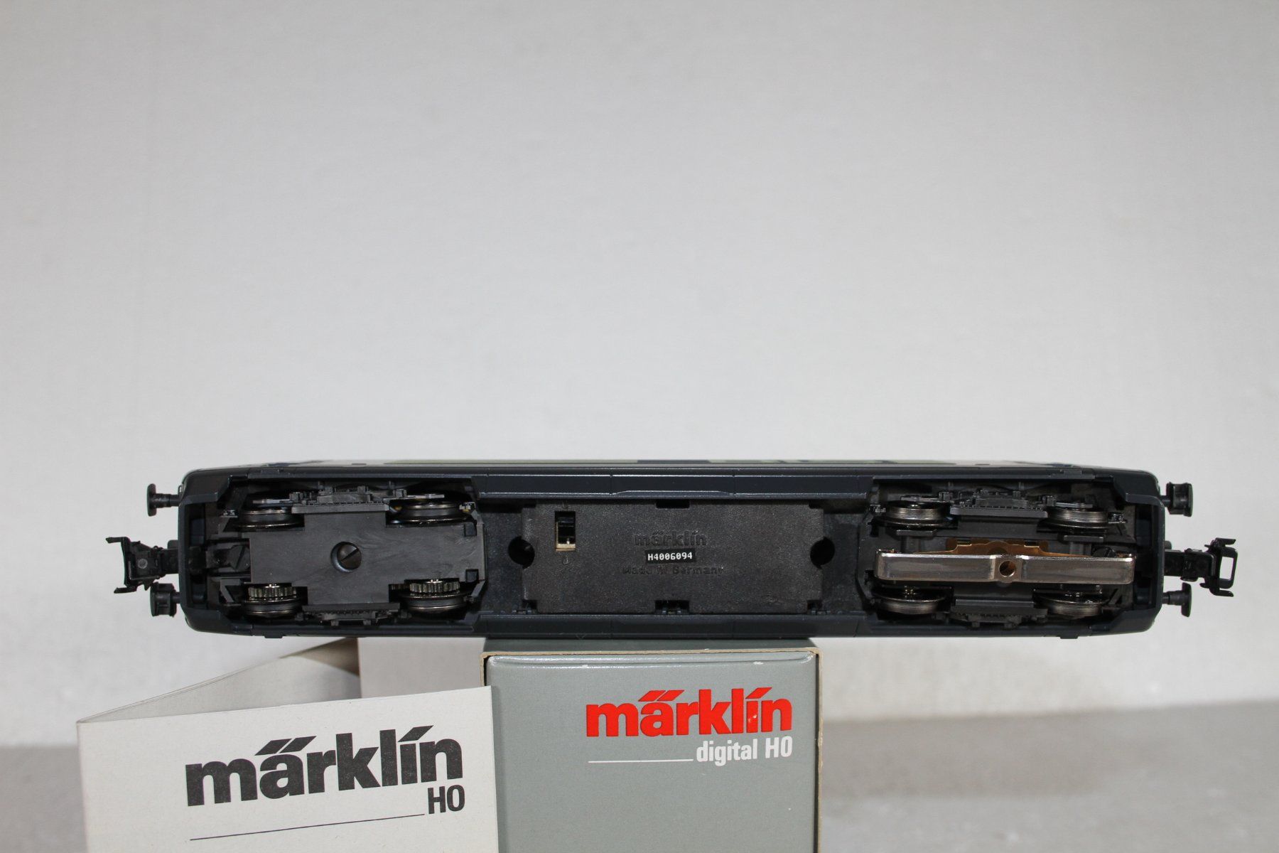 Märklin Modellini di ferrovie: Märklin 3763 BLS Re 465 digital OVP – Usato da Triesen venduto da cor_62ts 7
