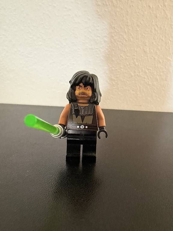 Lego Statuette: LEGO Star Wars Quinlan Vos Minifigur – Usato da Zürich venduto da Liam_Hess