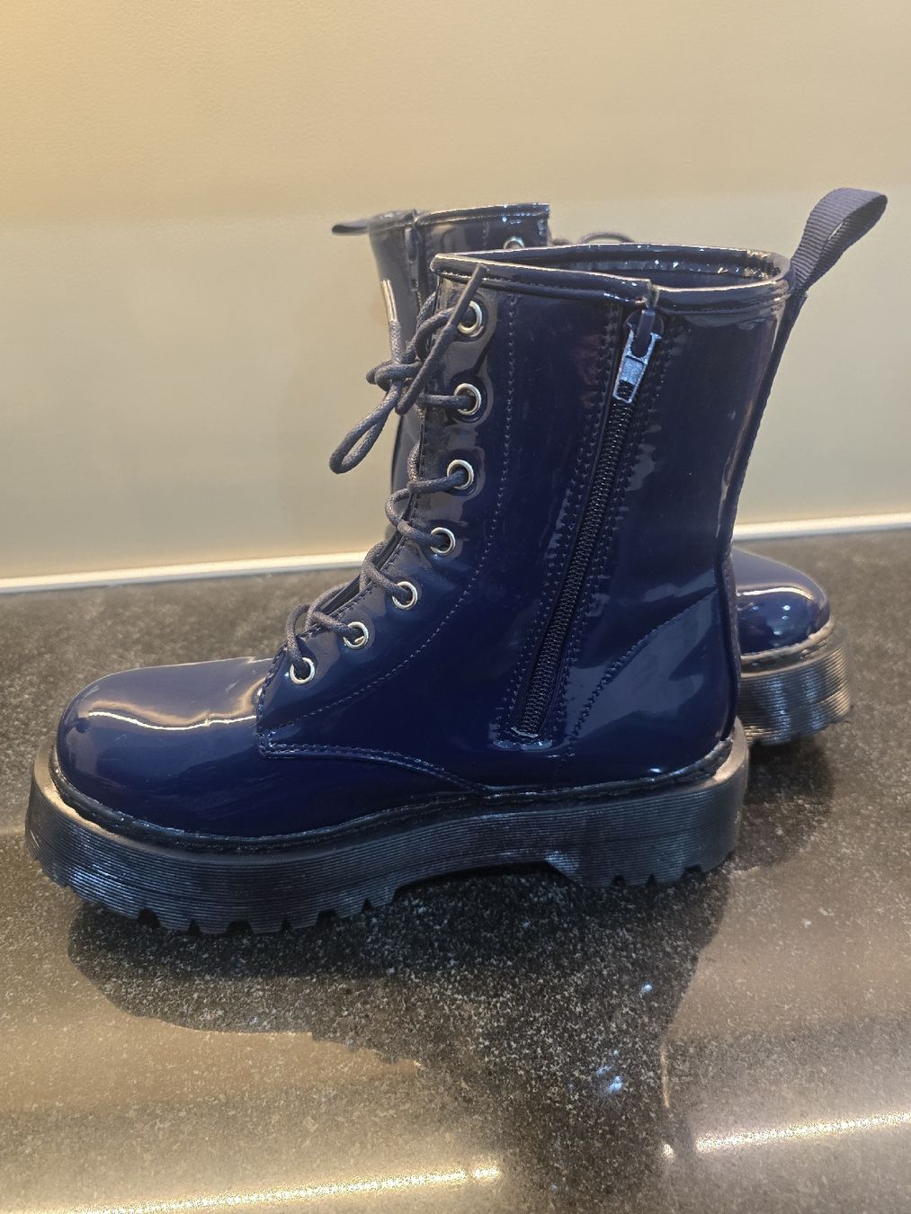 Scarpe da donna: Glamorous Boots Lack Navy - Grösse 37 – Usato da Hägglingen venduto da Raff_Ella 3