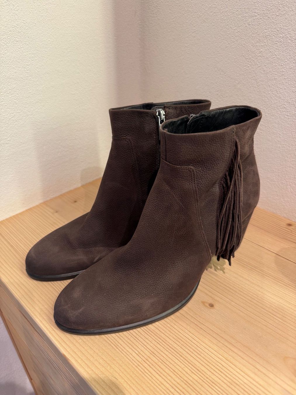 Ecco Scarpe da donna: Stiefeletten, echt Leder, Ecco, Grösse 38, wie neu – Usato da Zweisimmen venduto da kakibe