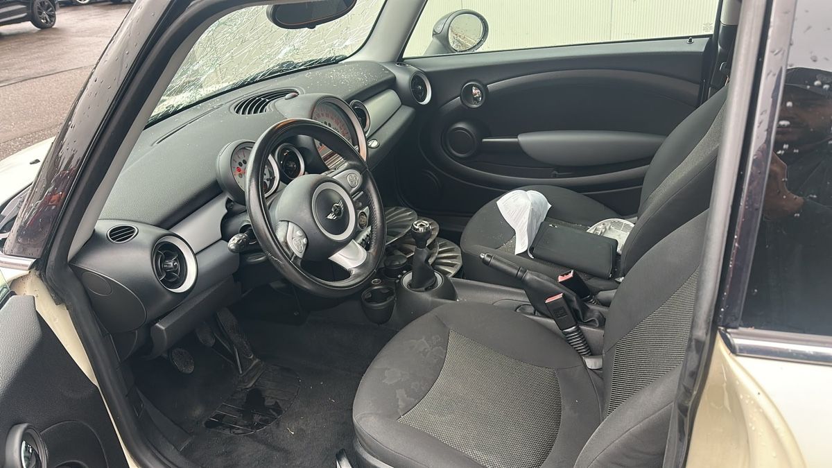 Mini Autos: Mini One 1.4  – D'occasion à Gals par aya_p7pd 8