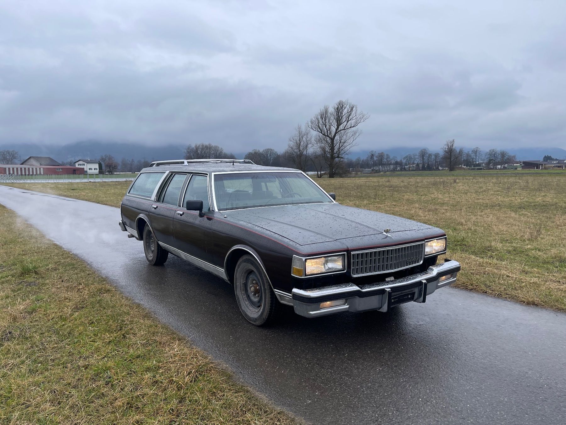 Chevrolet Autos: Chevrolet Caprice Classic Kombi V8 – Gebraucht aus Diepoldsau von Leon_kuenzler 2
