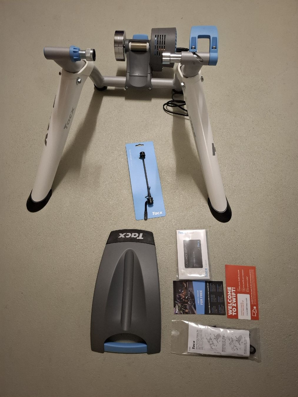Tacx Hometrainer: Tacx Flow Smart Trainer , ungebraucht. – Nuovo (secondo la descrizione) da Schänis venduto da Heli670 5