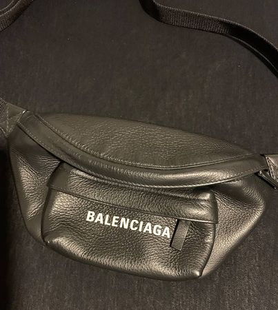 Balenciaga Bauchtasche