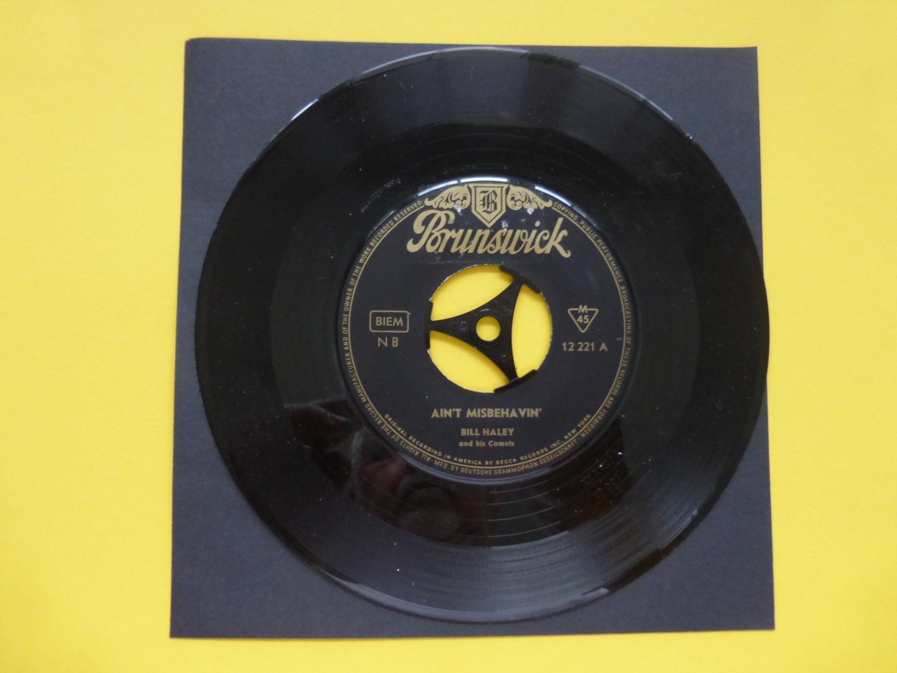 Dischi in vinile: Bill Haley And His Comets – Ain't Misbehavin' – Usato da Zürich venduto da Swiss57