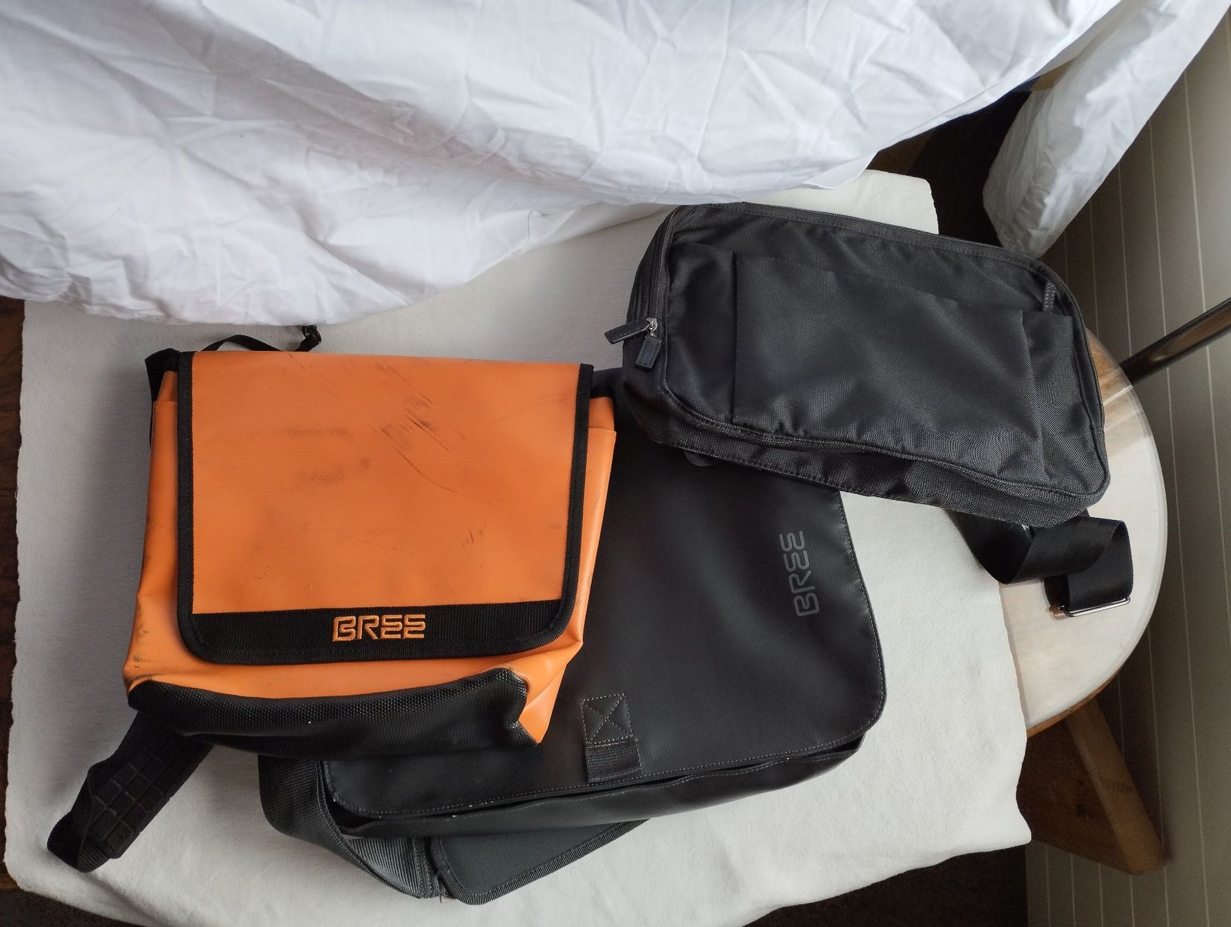 Bree Borse: Messenger Bags: Bree & Jost – Usato da Oberwil BL venduto da suaku