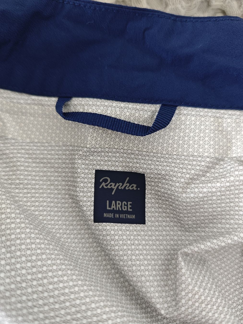 Rapha Vestes: Rapha Regenjacke Grösse L dunkelblau neu!! – Neuf (Voir description) à Uster par tokyo__ 2