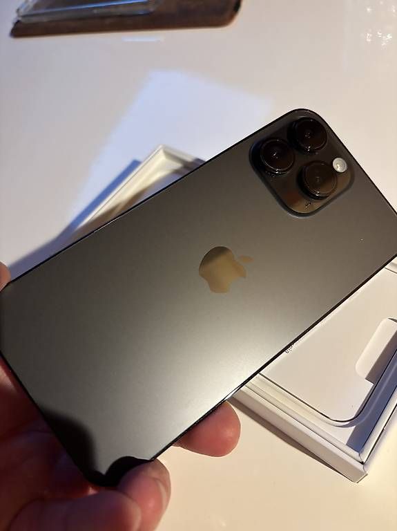 Apple Telefoni cellulari / Smartphones: iPhone 14 Pro Max 256gb schwarz – Usato da Saland venduto da mar_dmc2 3