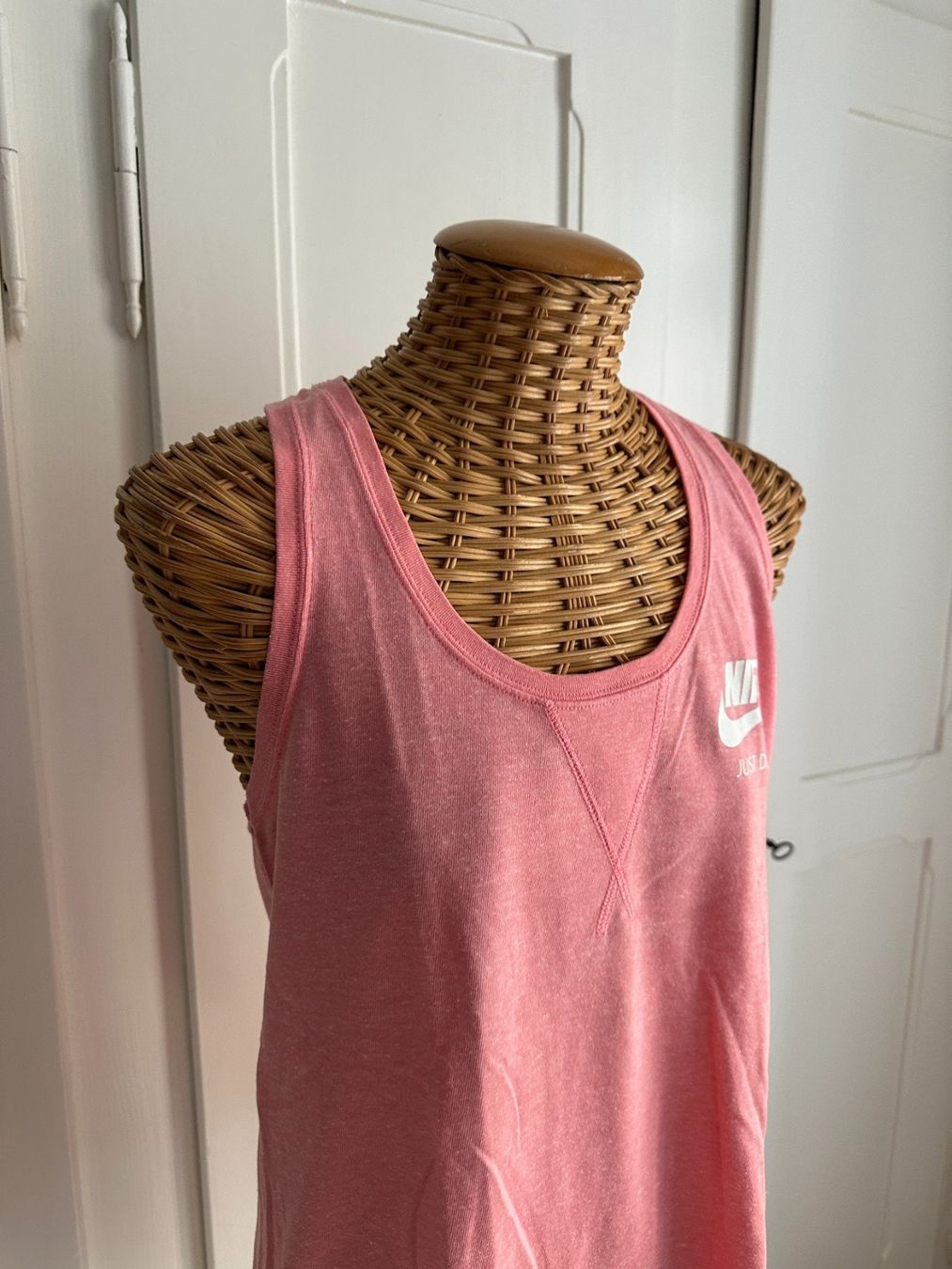Nike Top: NIKE - Sport Top rosa S – Usato da Zürich venduto da Diazaio 1