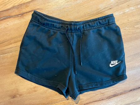Klassische Sportshorts von Nike Grösse S