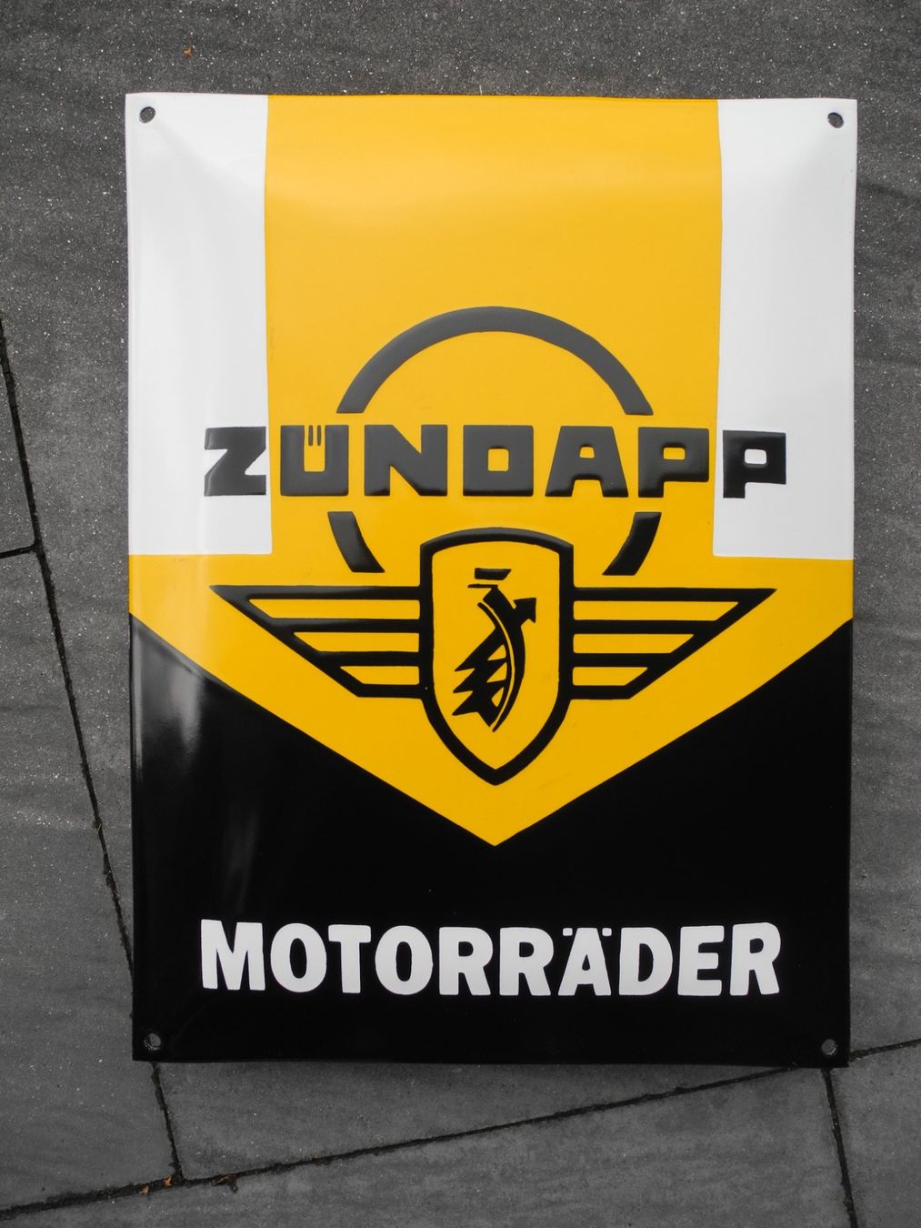 Zündapp Insegne: ZÜNDAPP MOTORRÄDER  EMAIL – Usato da Reinach AG venduto da Huckleberrysix 3