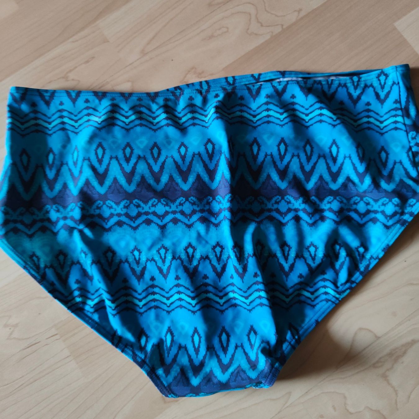 Costumi da bagno & Bikini: Tankini 2 teiler Gr. 46 Fr. 22.- – Nuovo (secondo la descrizione) da Lohn SH venduto da flyerc9 5