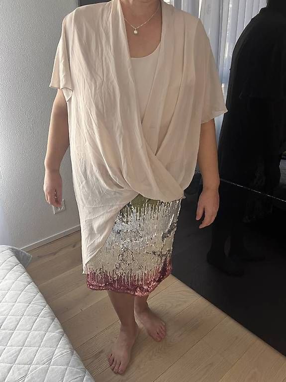 Vestiti: Robe très moderne, taille L – Usato da Bulle venduto da Preteni 3