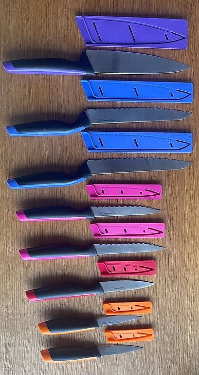 Tupperware Coltelli: Tupperware 8 Teiliges Messerset Komplett Universal – Usato da Rothenfluh venduto da lotte27