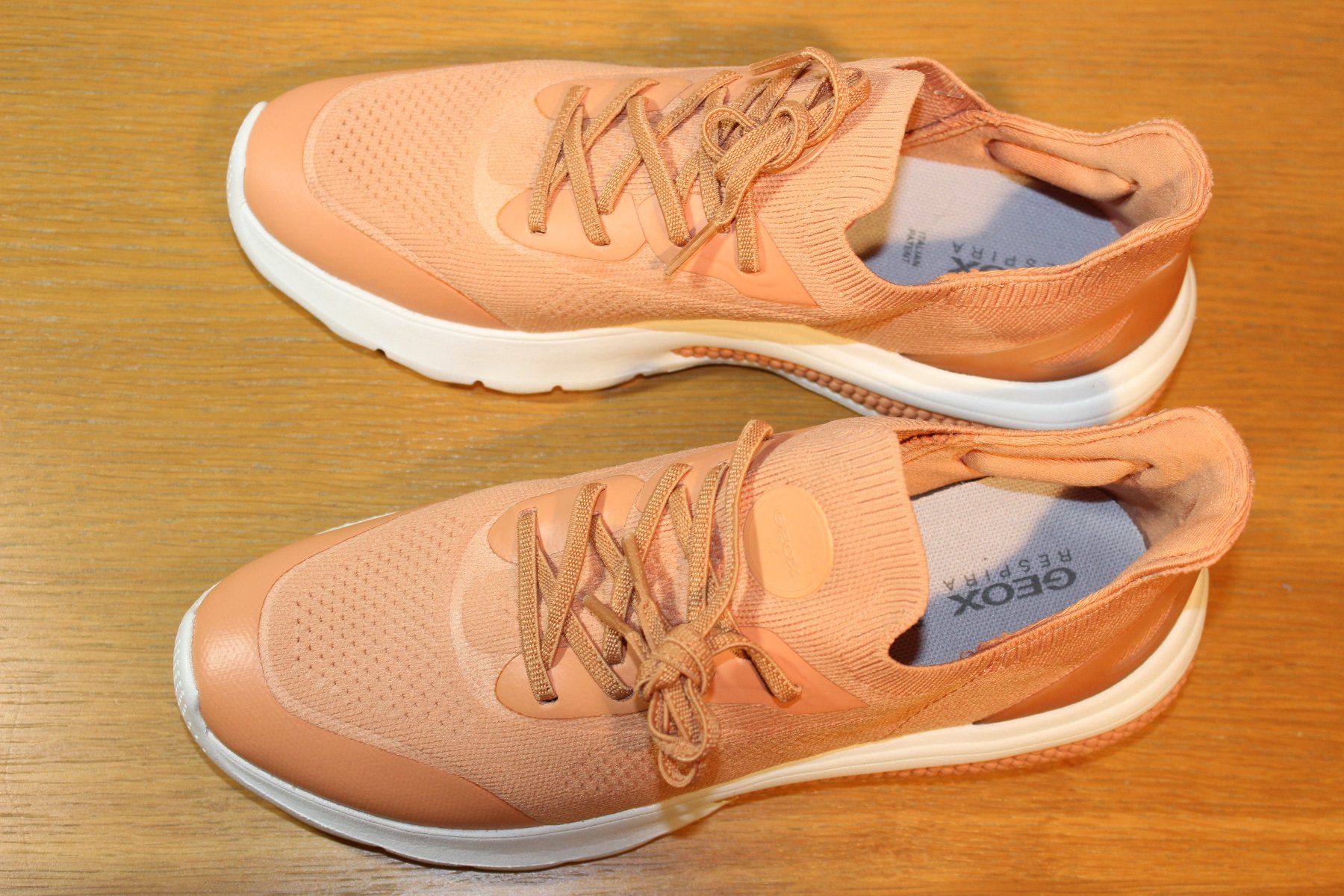 Geox Scarpe da donna: Geox Damen-Sneaker, Gr. 38 – Nuovo (secondo la descrizione) da Basel venduto da Mila_Graf 1