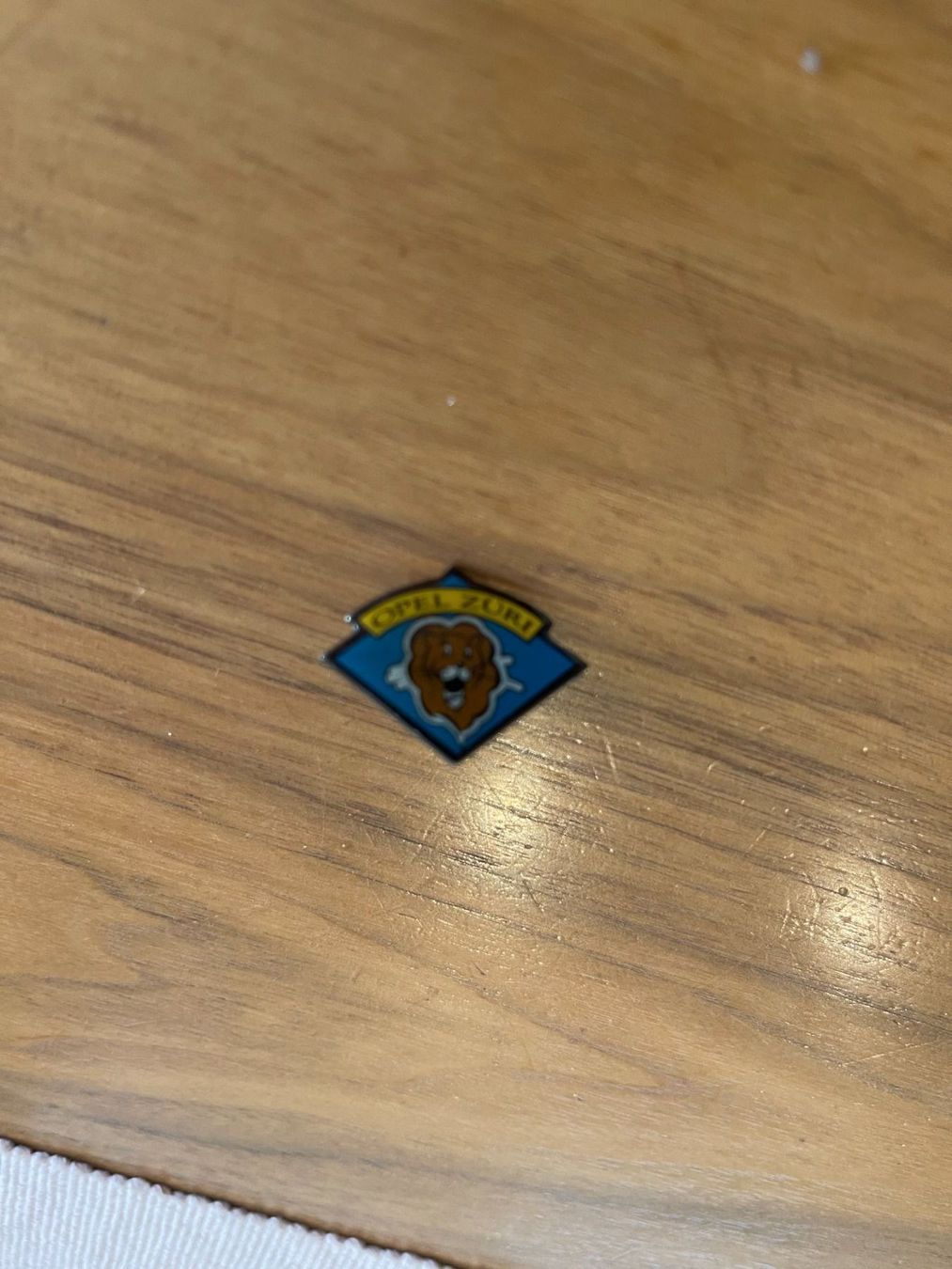 Placchette & Badge: Pin Opel Züri – Usato da Schneisingen venduto da Tomthedragon