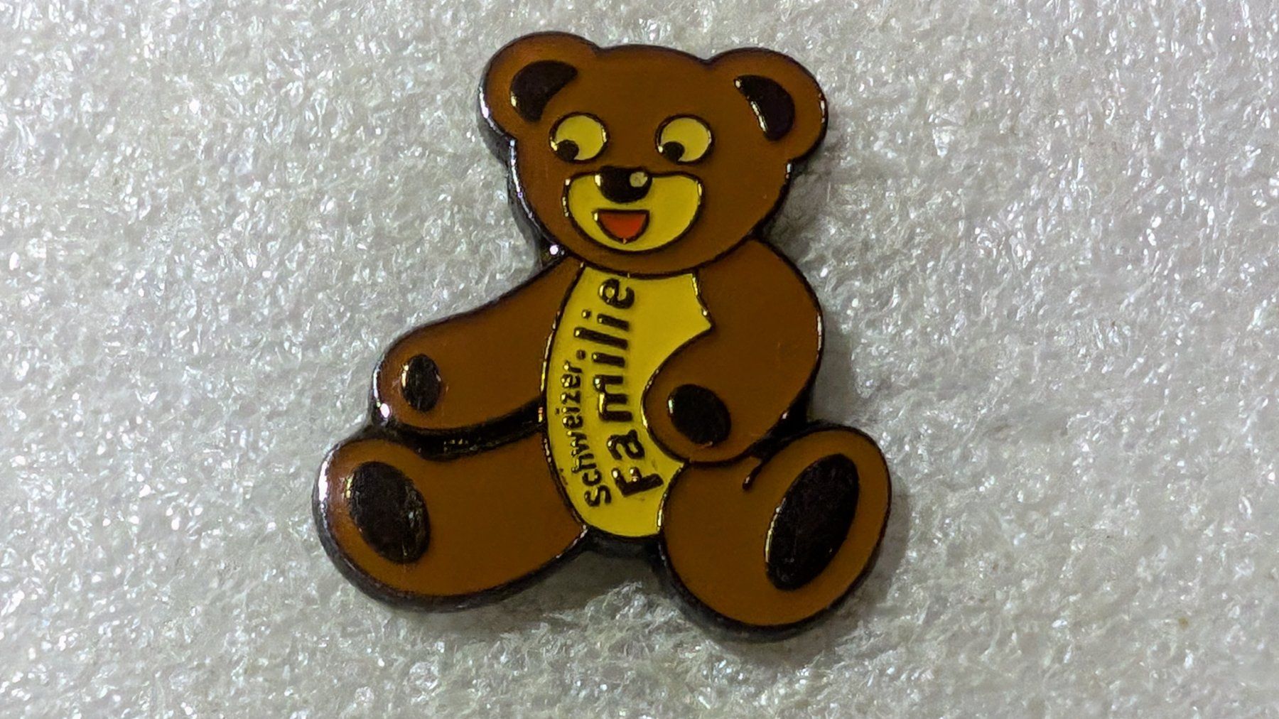 Placchette & Badge: Ansteckpin 166: Schweizer Familie – Usato da Oppligen venduto da Pin-Fall-Shop