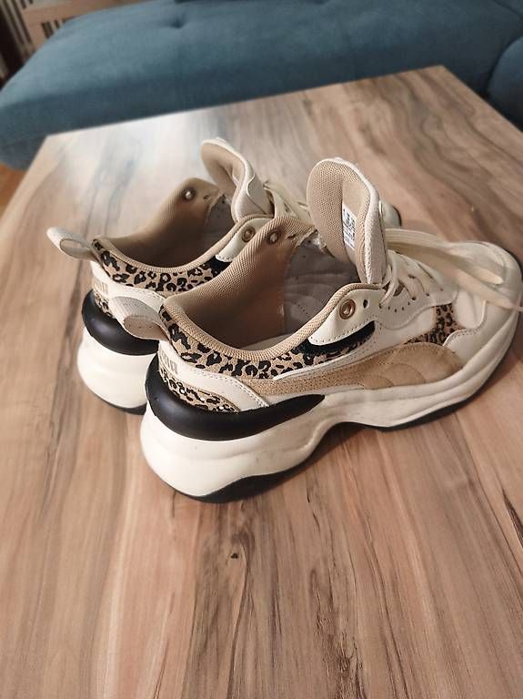 Chaussures femmes: PUMA Sneakers – Neuf avec emballage d'origine à Kaisten par lys_zzy8 2
