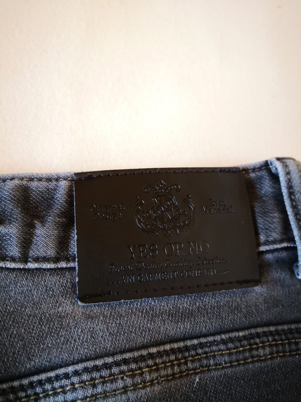 Yes Or No Jeans: Short en jeans M noir YES OR NO – Gebraucht aus Engollon von Winters91 2