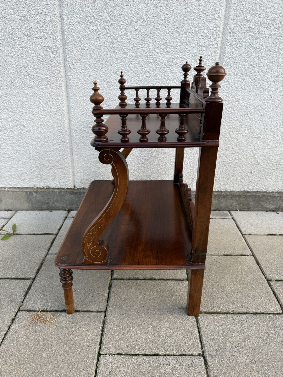 Scaffali: Viktorianische Etagere / Whatnot – Usato da Elgg venduto da dan_f8gv 2