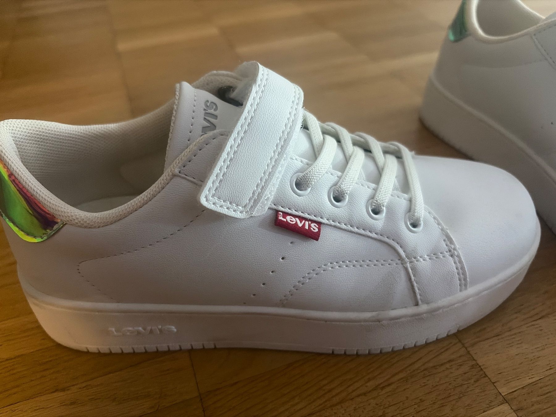 Levi's Scarpe da uomo: Levi’s Sneaker – Usato da Basel venduto da mel_lp5v 1
