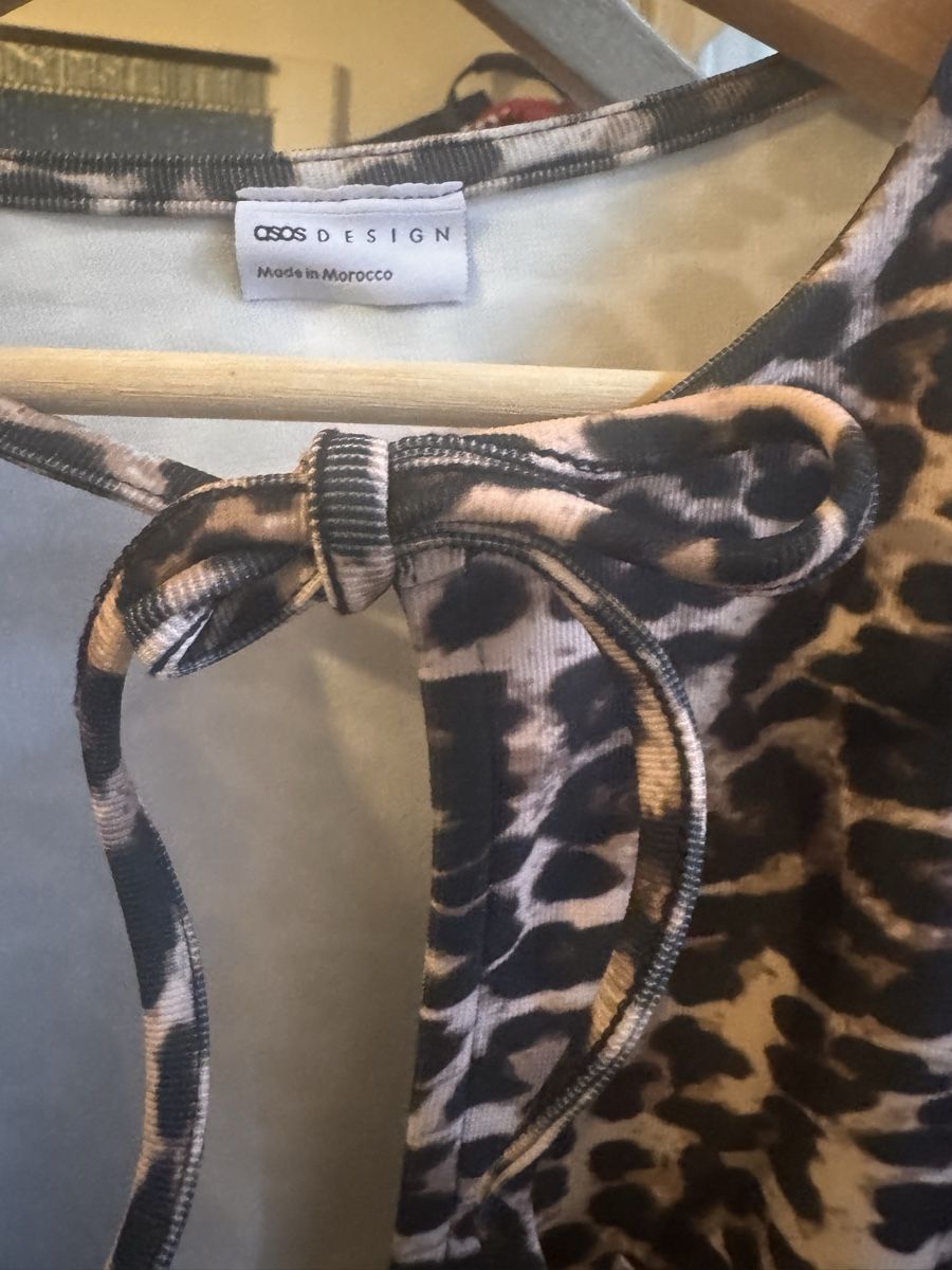 Asos Top: Blouse léopard ASOS design – Nuovo (secondo la descrizione) da Vevey venduto da ebuache 1