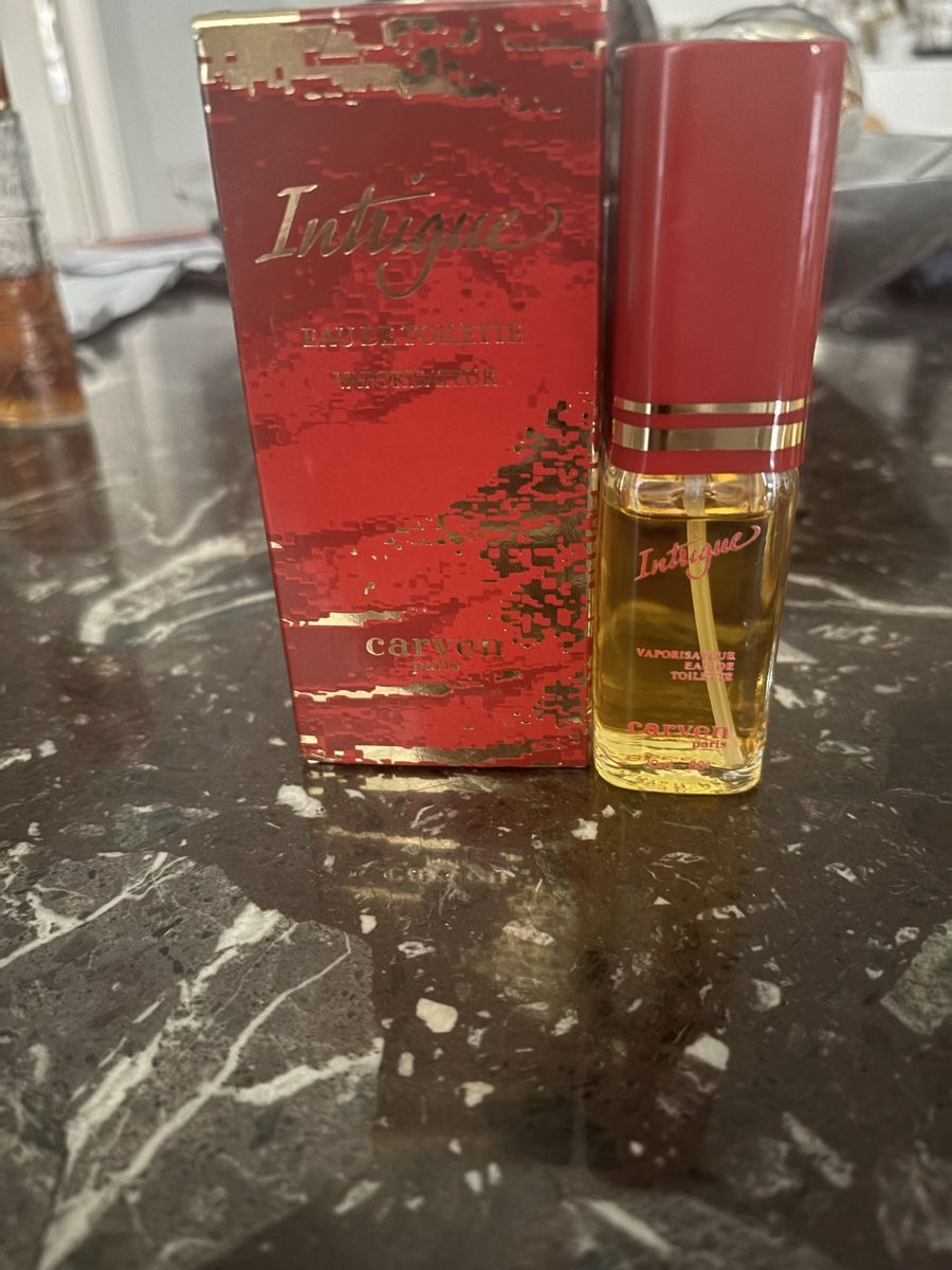 Parfums & Eau de Toilette: CarvenParis edt 30 ml.  – D'occasion à Zürich par BredaB