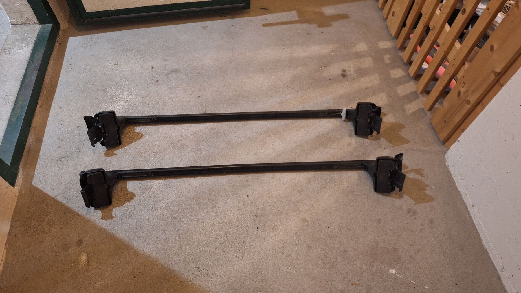 Thule Portapacchi: Thule Dachträger Universal – Usato da Uster venduto da ale_9h2t 1