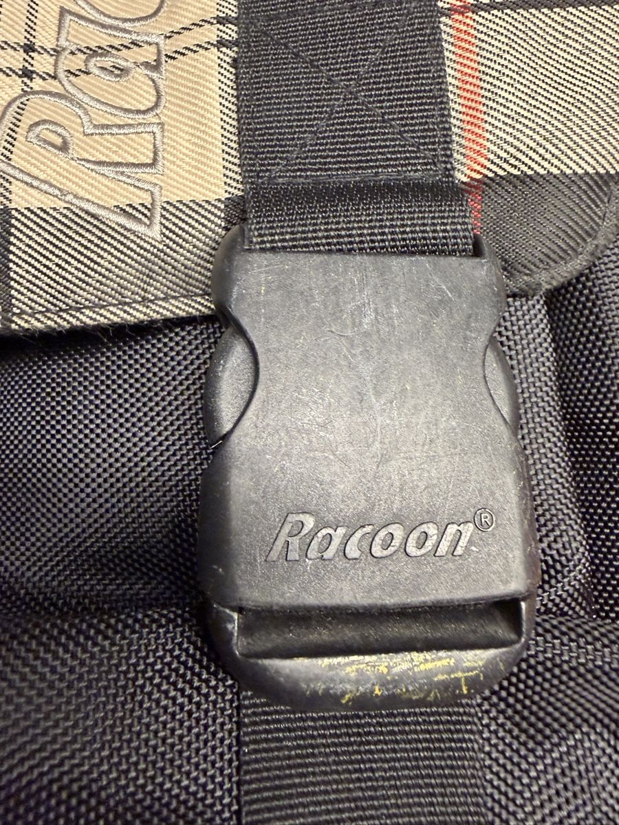 Racoon Kindertaschen: Racoon Schulthek, 35l Volumen – Gebraucht aus Zürich von bia_8hxd 7