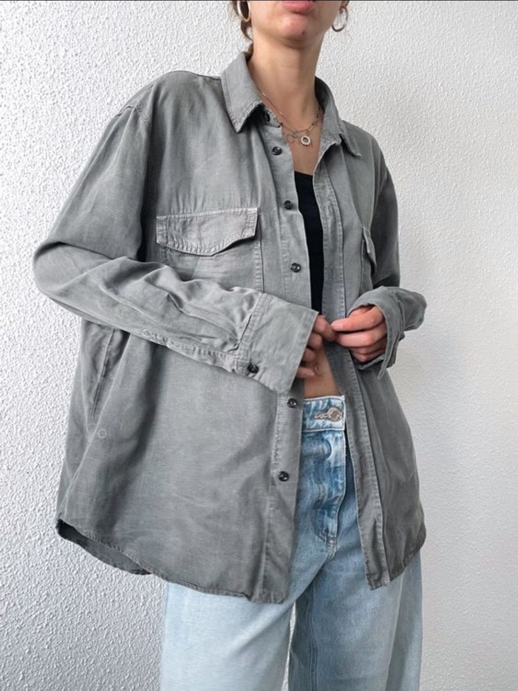 Zara Camicette: Grey Oversized Linen Shirt with Pockets – Usato da Bern venduto da christiane_pr 2