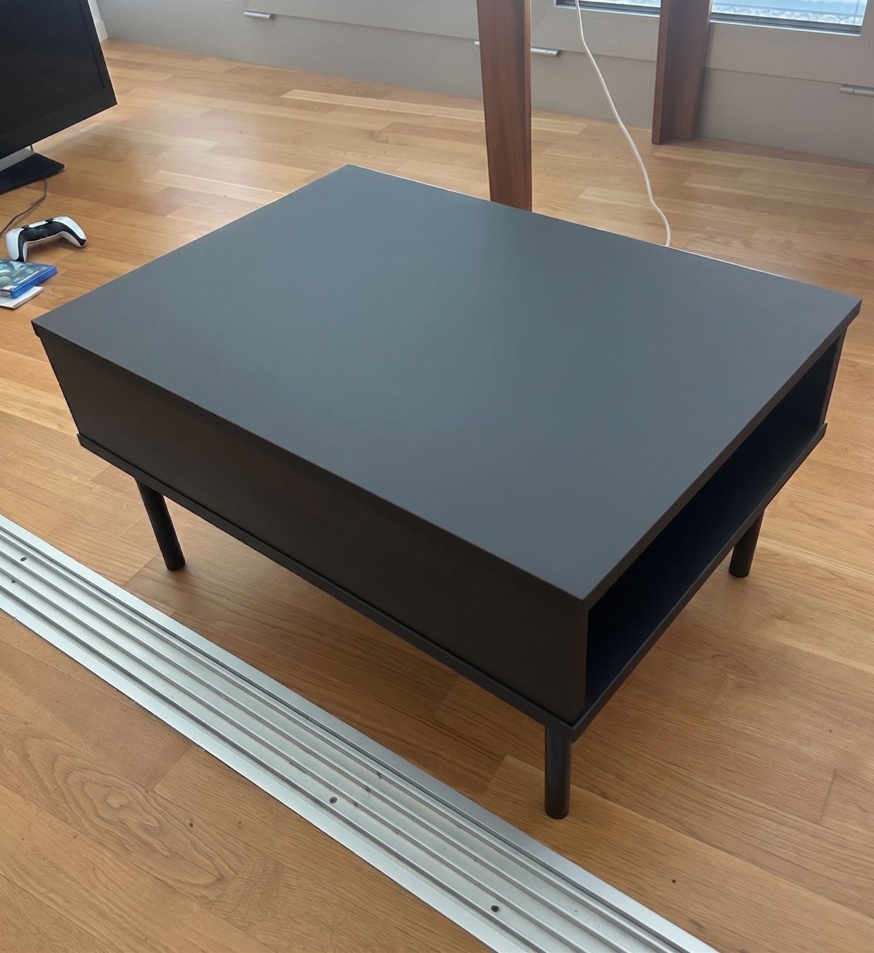 Ikea Mobili TV: table basse/meuble tele ikea noir – Usato da Renens VD venduto da Emmanuel.P