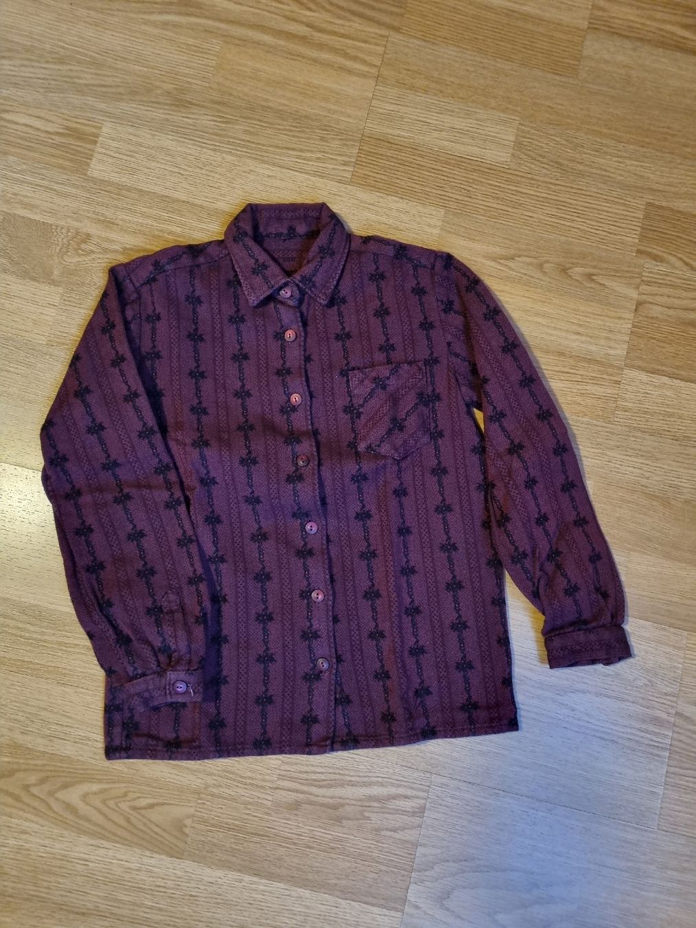 Camicette, T-shirt & Top: Edelweiss Mädchenblusli Gr.140 – Usato da Reichenbach i. K. venduto da Fanki83 3