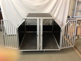 Doppelhundebox mit Fluchttüre von Schmidt Box