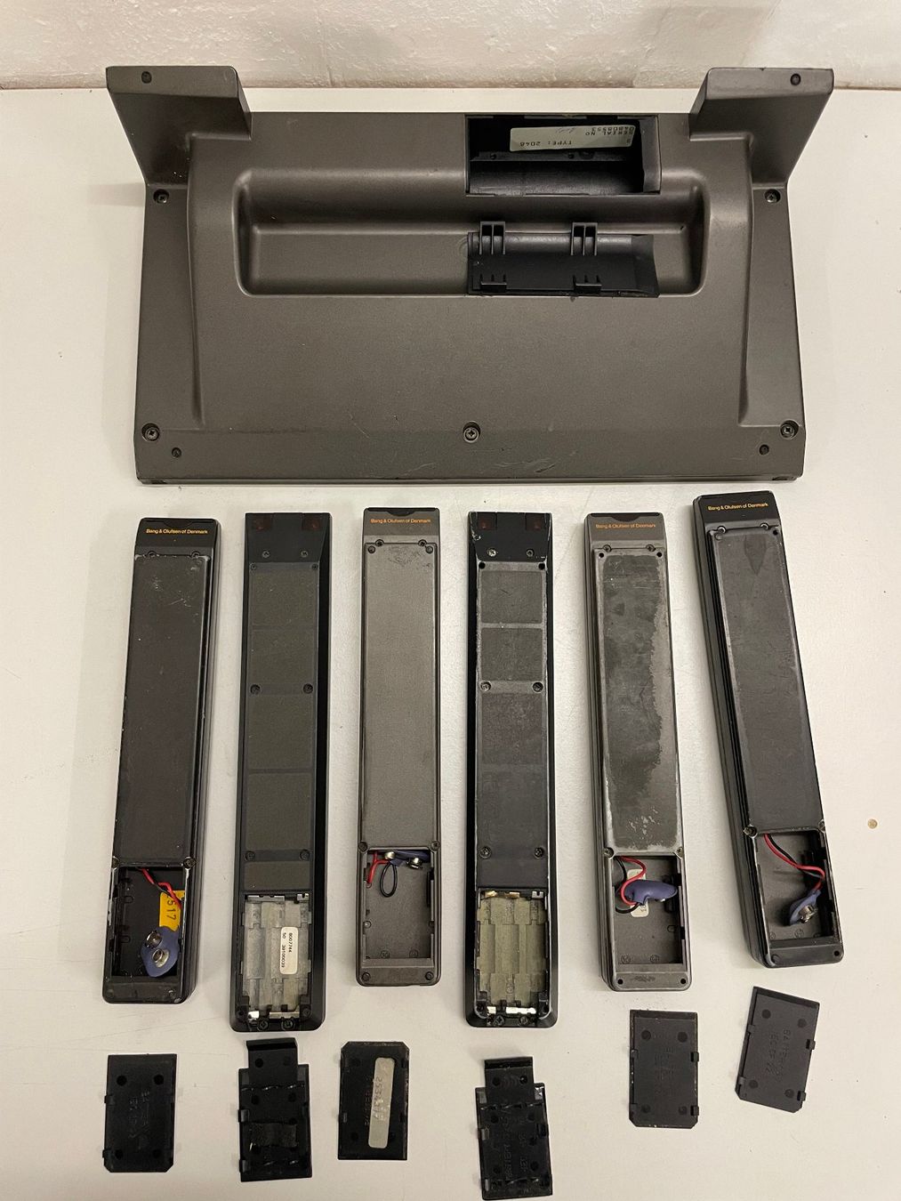 Bang & Olufsen Telecomandi: Lots de 7 télécommandes  Bang&Olufsen – Usato da La Croix (Lutry) venduto da netrajet 1