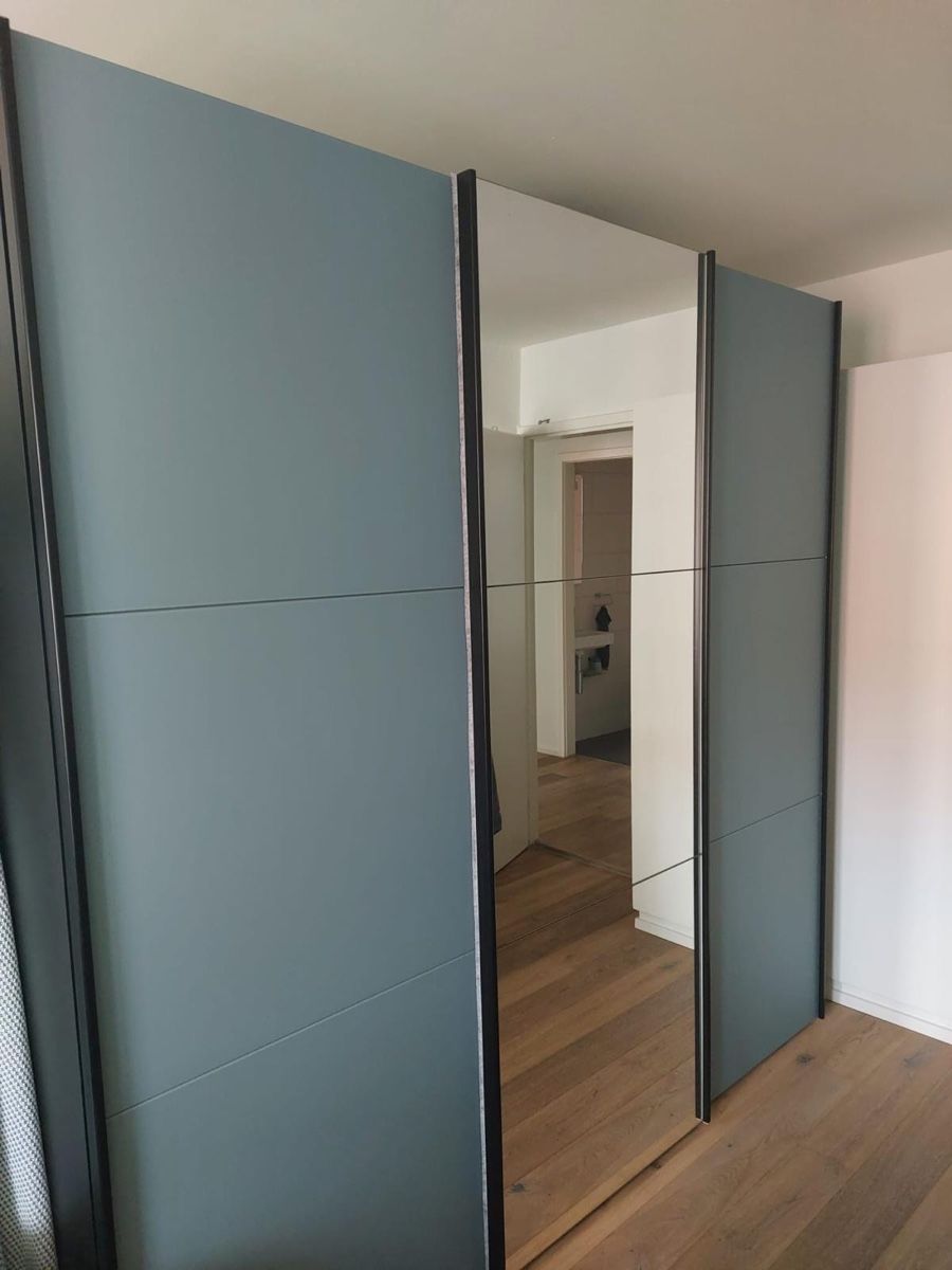 Armadi: Kleiderschrank – Usato da Richterswil venduto da ninat_c