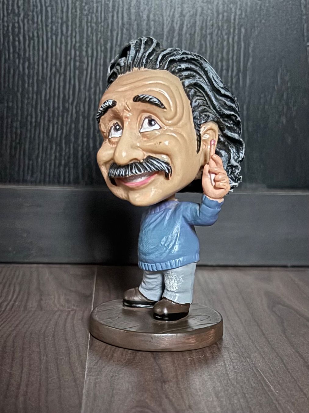 Statuette: Figur Albert Einstein Sammlerfigur Wackelkopf – Usato da Speicher venduto da CH-Schatzkammer 1