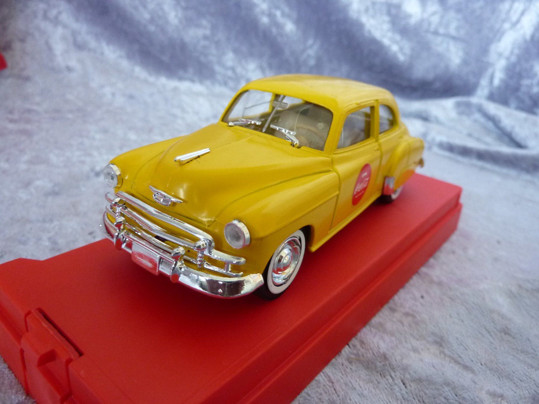 Coca-Cola Modellautos: Chevrolet Bel-Air Coca-Cola  1:43 – Neu und originalverpackt aus Dürrenäsch von modellautos4you 2