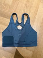NIKE New sports bra size S