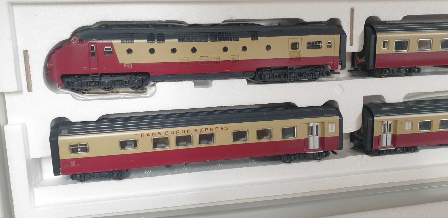 Märklin Modelleisenbahnen: Märklin RAm TEE Digital Sound 39700 – Gebraucht aus Neuenhof von ludovicco 1