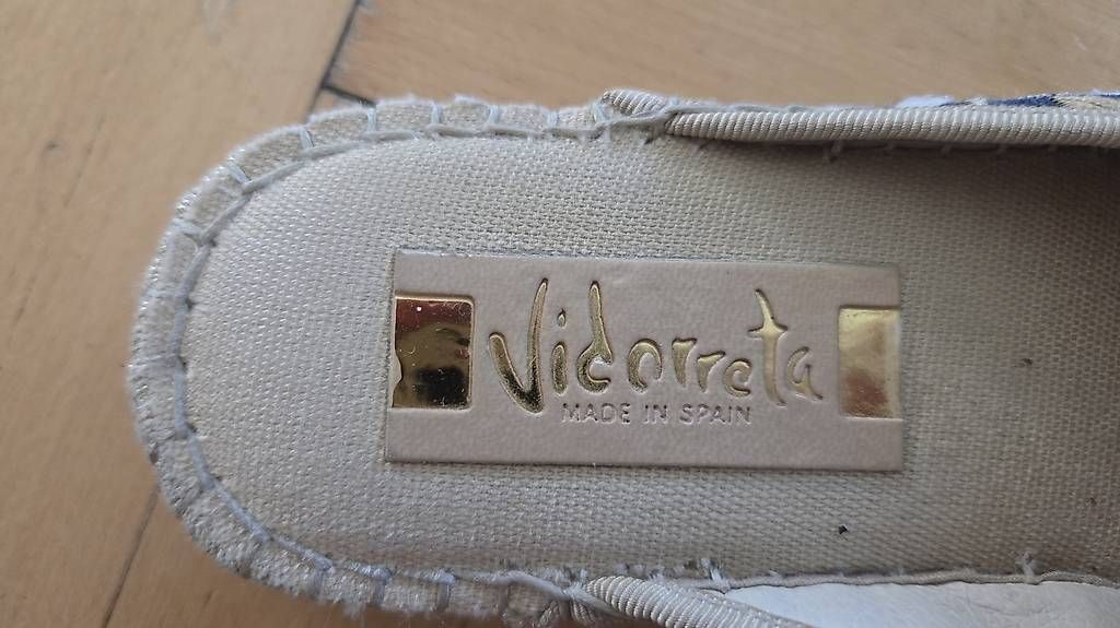 Scarpe da donna: Vidorreta Espadrilles Made in Spain Grösse 37 – Usato da Zürich venduto da Pinalina 1