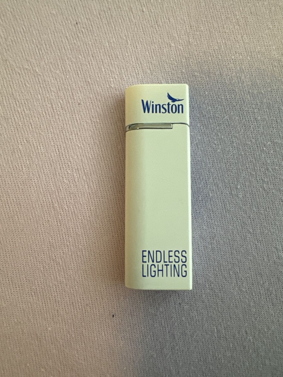 Feuerzeuge: Elektronisches Feuerzeug Winston – Neu (gemäss Beschreibung) aus Thun von Vans_98