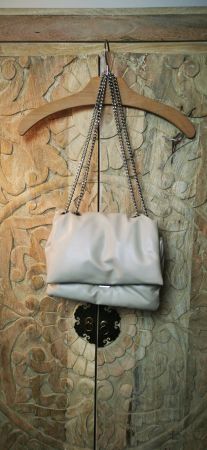 Schultertasche creme-beige Kunstleder, mit Kette